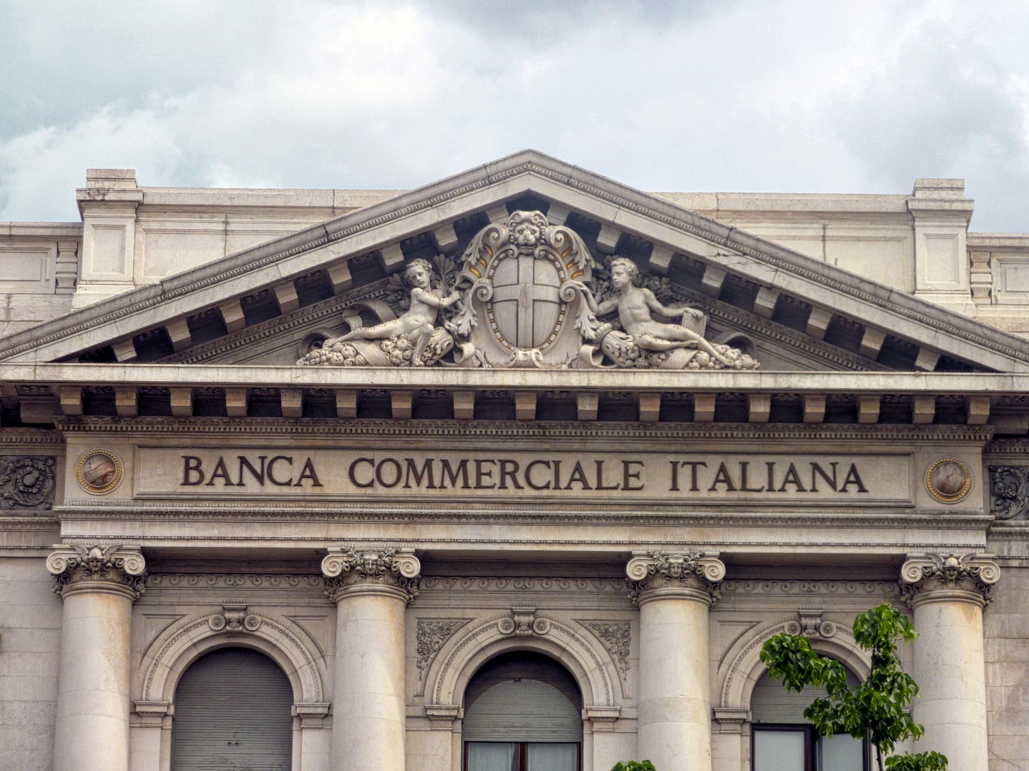 Italian Banks Are Sick: A Search For the Cure