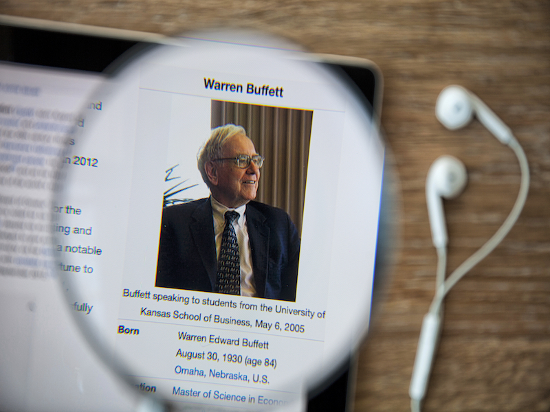 Warren Buffett Warns of Hedge Funding Fees