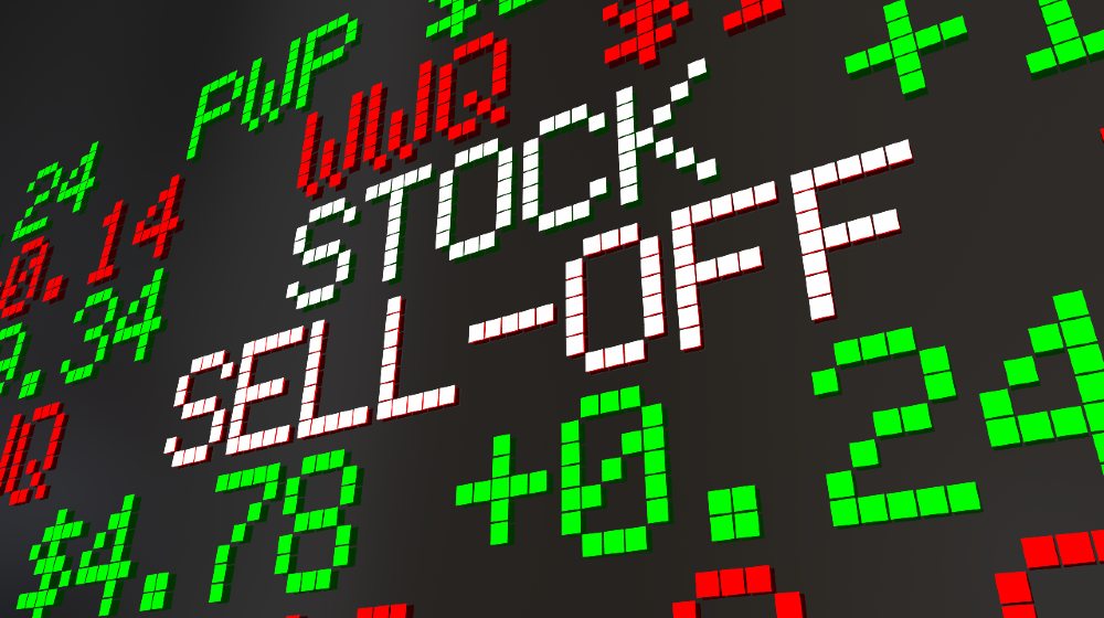 Stock Sell-Off Wall Street Market Ticker Crash-Stock Pullback-ss-featured