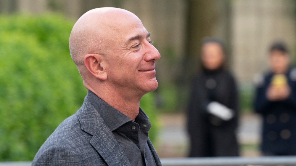 Jeff Bezos arrives at the Statue Of Liberty Museum Opening Celebration at Battery Park | Bezos Sends Last Letter As Amazon CEO | Featured