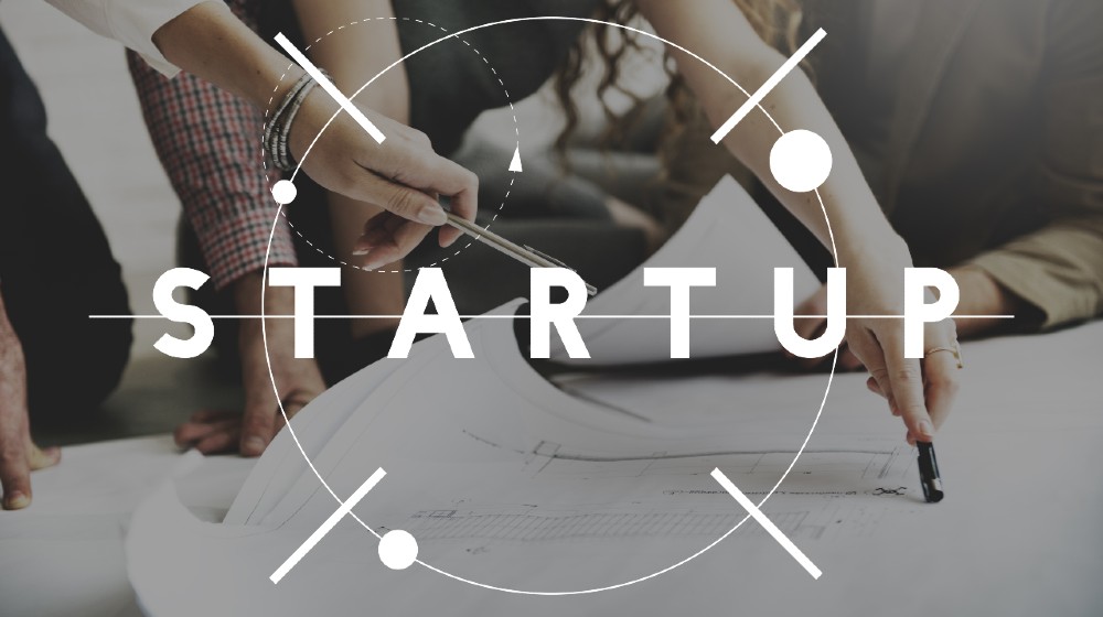 Start Up Business Growth Launch Aspiration Concept | Distinctive Legal Aspects of Forming a Startup Business | featured