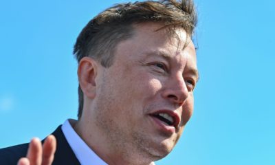 Tesla CEO and space X founder Elon Musk | Tesla CEO Elon Musk Chews Out Apple During Earnings Call | featured