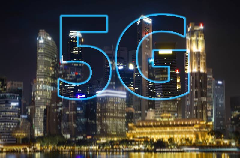 5G concept with Singapore business district | 5G Rollout