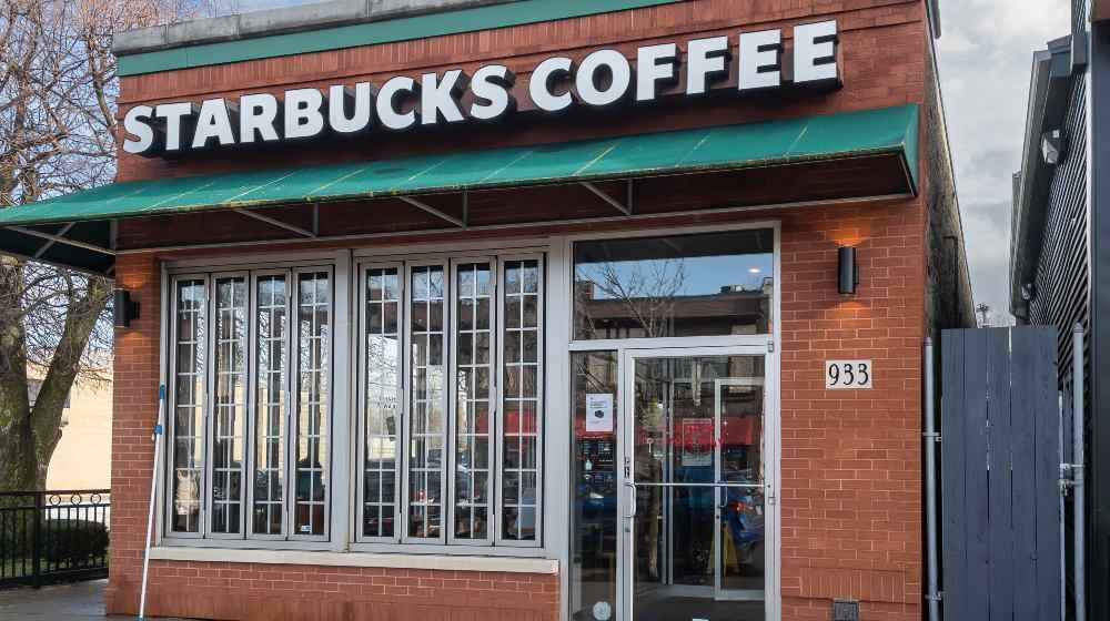 First US Starbucks to be unionized on Elmwood Avenue in Buffalo, NY | Starbucks Workers’ Union Efforts Spreading to More Branches | featured