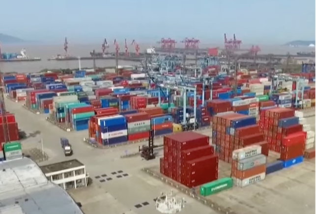 What Tariffs? China Trade Surplus Hit Nearly $1 Trillion in 2024