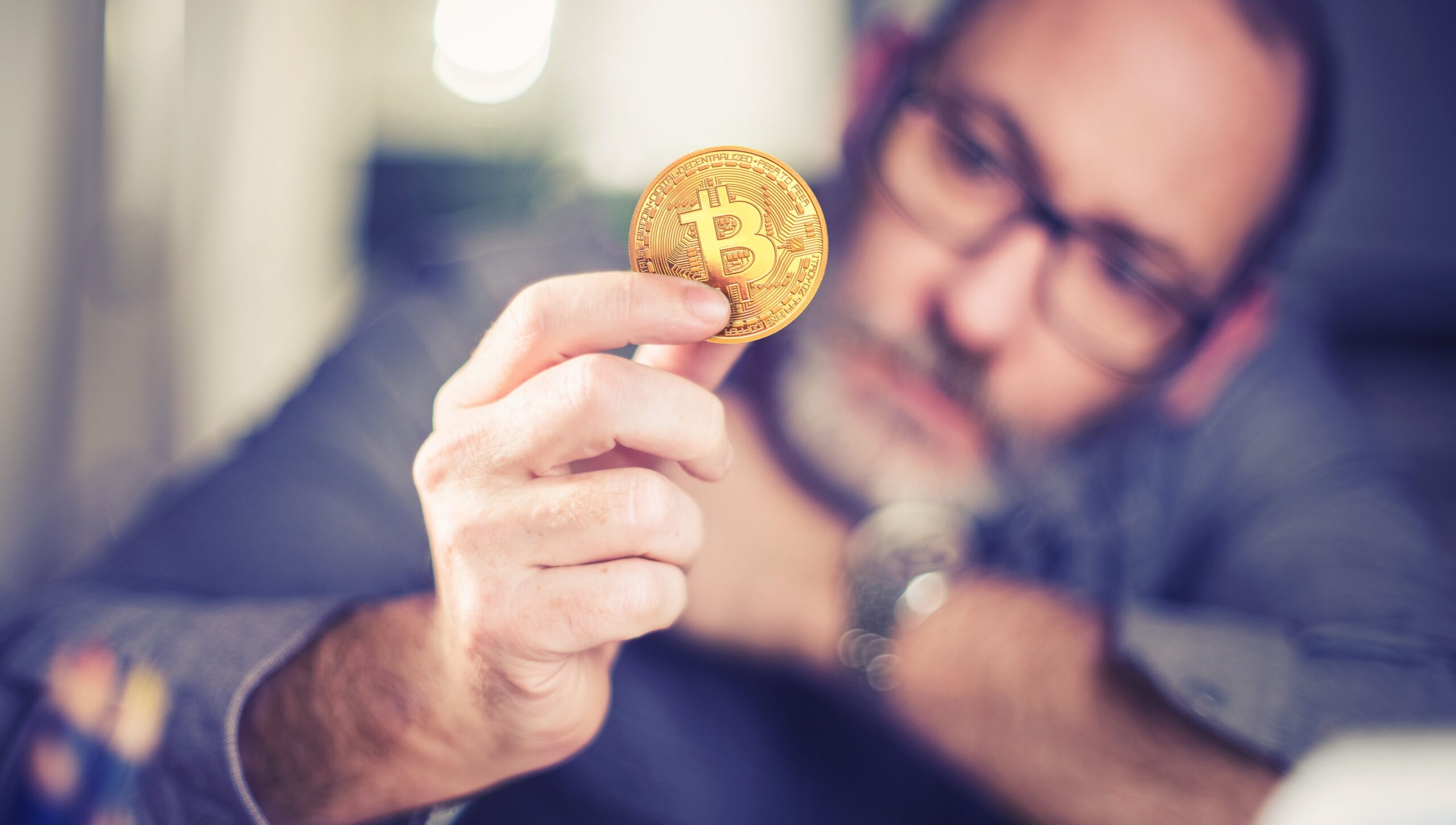 Bitcoin Collapse Should End Discussion About it Being ‘Digital Gold’
