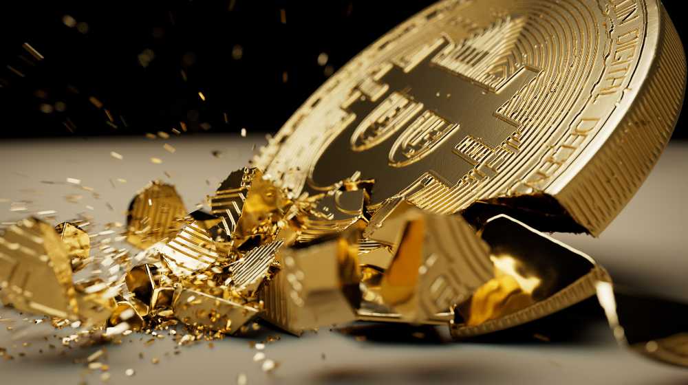 Bitcoin breaking record crash of 2021 disaster | As Bitcoin Crashes Below $40,000, Its Current 2022 Loss Is Now 14% | featured