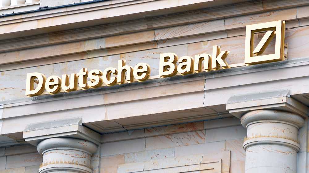 Deutsche Bank by Main River | Deutsche Bank Won’t Exit From Russia: ‘Not Practical’ | featured