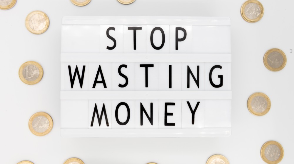 How to stop buying things you dont need. Obsessed with shopping | Avoiding Dumb Debt at All Costs | featured