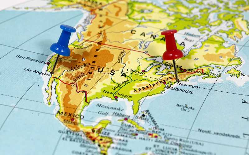 Map with pin point of Los Angeles and New York in USA | New York and California