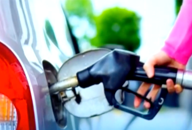 For the First Time Since 2021, US Gas Prices Have Dropped Below $3.00/gallon