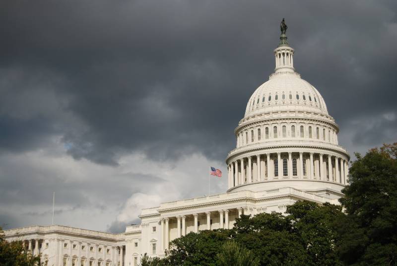 United States Capitol Washington D.C. | Congress Trading Stocks, CDC Messaging, Hot Sauce Picks, Ep #110