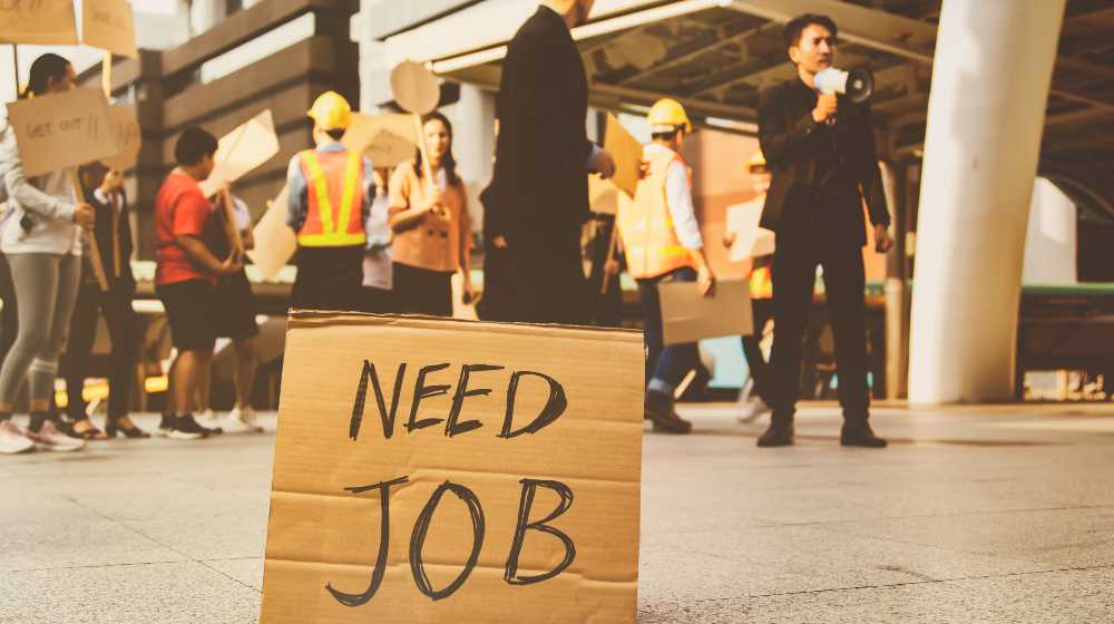 Wide range of jobless workers protested claims against employers | Americans Filing for Initial Jobless Claims Reach 286,000 | featured