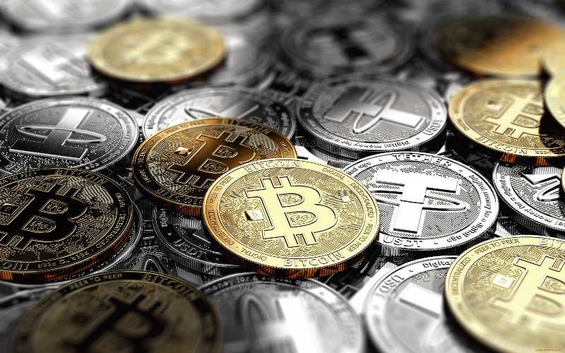 cryptocurrency in the form of coins | How Raoul Pal 10X-ed His Money with Crypto and Retired to the Beach