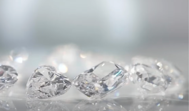 The Diamond Business Continues to Lose Its Shine As De Beers Loses Value by $2.9 Billion