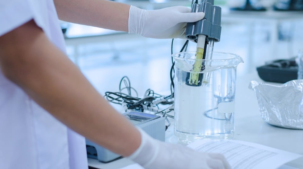 scientist used chemical solution and lab testing for water quality or ph meter in laboratory-Alkaline Water-ss-featured
